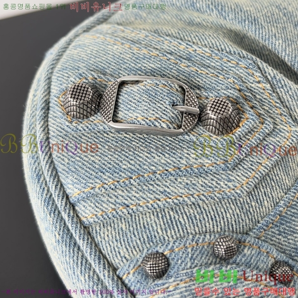 #�߷��þư� LE CAGOLE �� ī�� Xs ����� 6713091-19