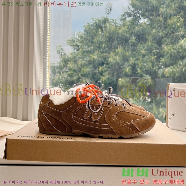 ���� �̿�̿� ����Ŀ�� 9MU241118-4