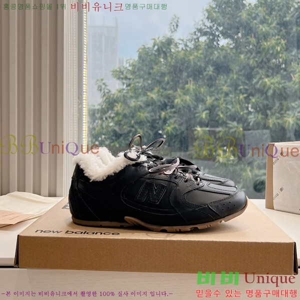 ���� �̿�̿� ����Ŀ�� 9MU241118-2