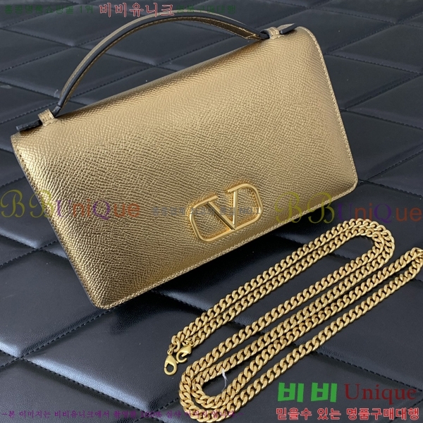 #�߷�Ƽ�� ����ٴ� V�ΰ� ü�ι� 40VA0682518-2