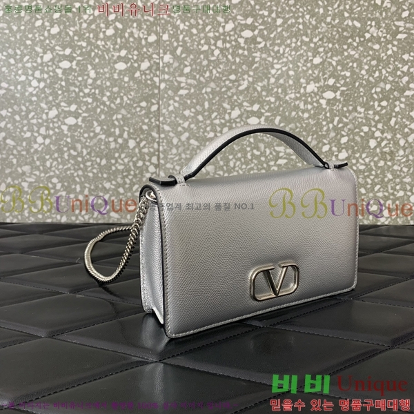 #�߷�Ƽ�� ����ٴ� V�ΰ� ü�ι� 40VA0682518-1