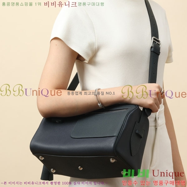 #�����޽� Nouveau On Boby ũ�ν��� NB290250-1(����ǰ-3Y)