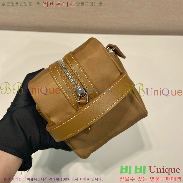 #����� �ﰢ �ΰ� �����Ϸ� Ʈ���� �Ŀ�ġ 2NA819-101