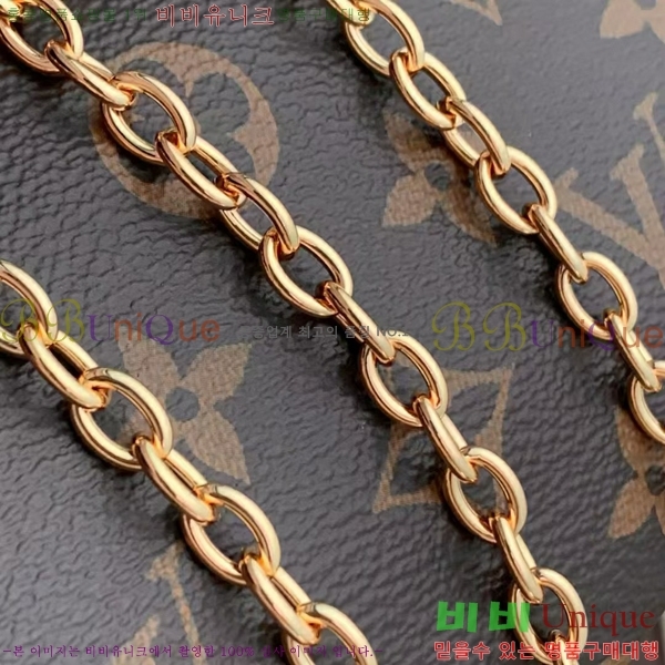 #���̺��� ����Ʈ ī���� M13566-1