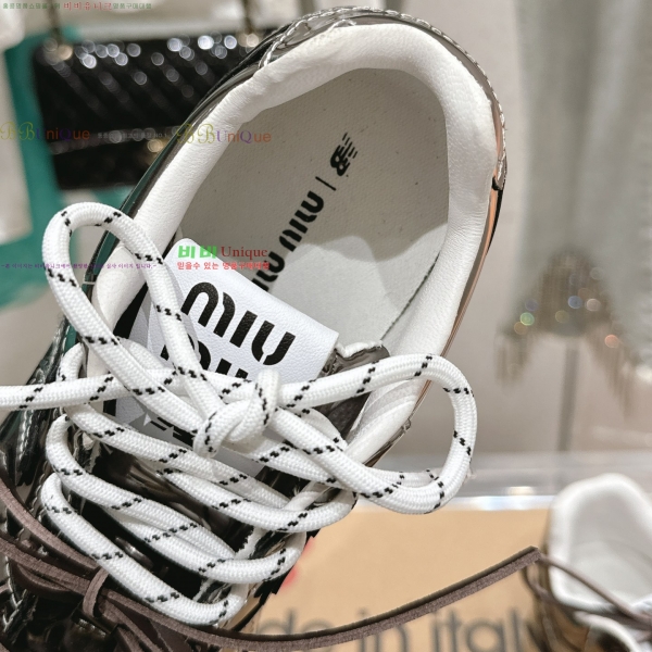 ���߶��� X �̿�̿� ����Ŀ�� 35MU2531327-4