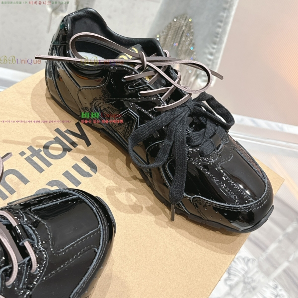 ���߶��� X �̿�̿� ����Ŀ�� 35MU2531327-7