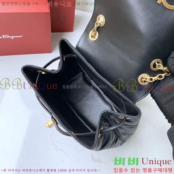 #��󰡸� ���� ��ġ�� ���� 21H158-1500