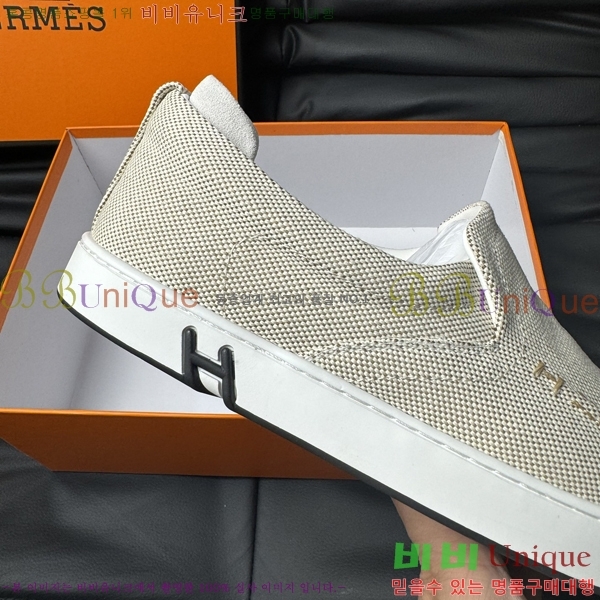 ���� �����޽� ������ HR59589-4