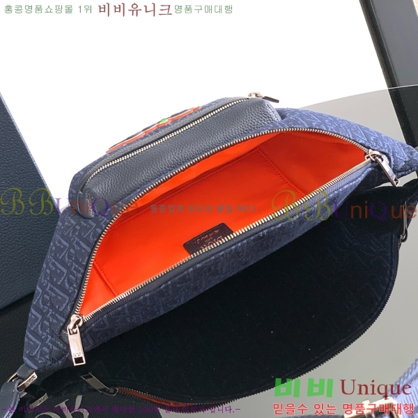 #��� ���̴� 2.0 KAWS ��Ʈ�� 1ESBO077-2