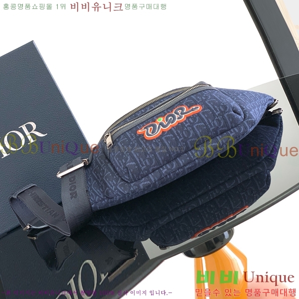 #��� ���̴� 2.0 KAWS ��Ʈ�� 1ESBO077-2