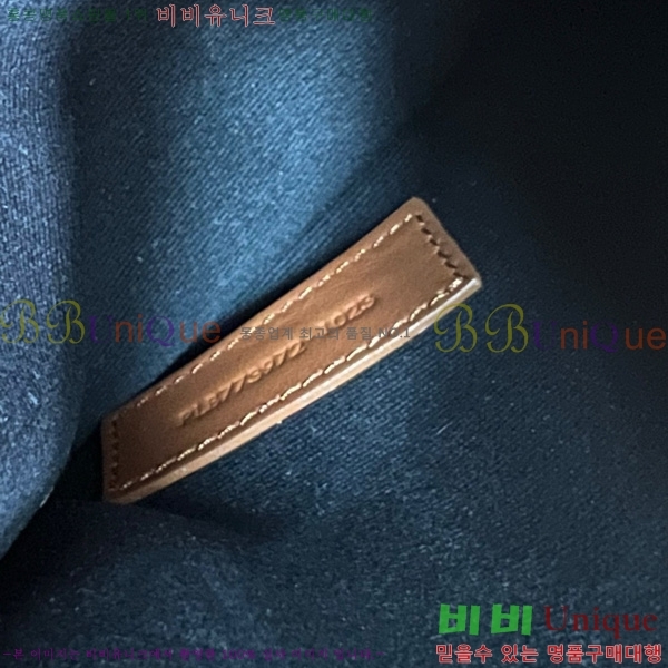 #���ζ� ���Ǿ� �ĴϿ� ��Ʈ�� 773972-101