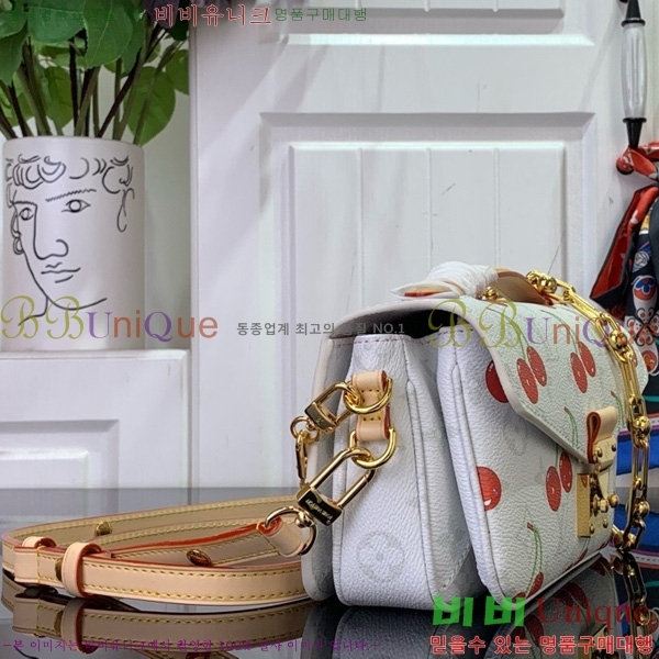 #���̺��� x ����ī�� ����Ʈ ��Ƽ�� �̽�Ʈ ����Ʈ M14231-101