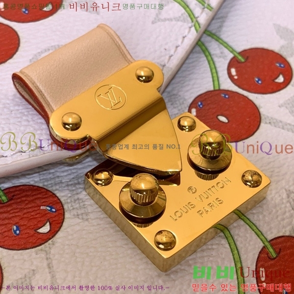 #���̺��� x ����ī�� ����Ʈ ��Ƽ�� �̽�Ʈ ����Ʈ M14231-101