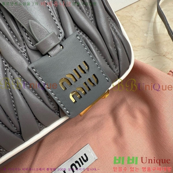 #�̿�̿� �Ƹ�ī�� ���׶�� 5BB142-400