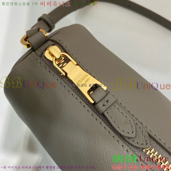 #����� �ﰢ �ΰ� ũ�ν��� 1BC239-103