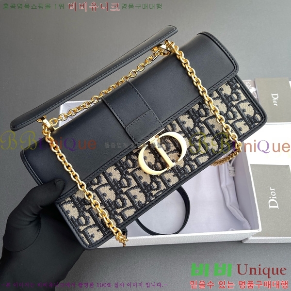 #��� 30 Montaigne ž �ڵ�� M9601-101