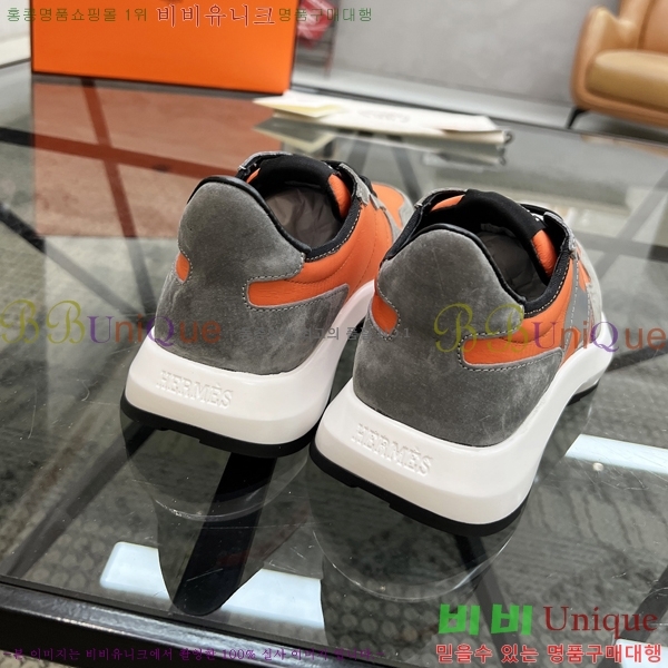 ���� �����޽� ����Ŀ�� HR599104-8