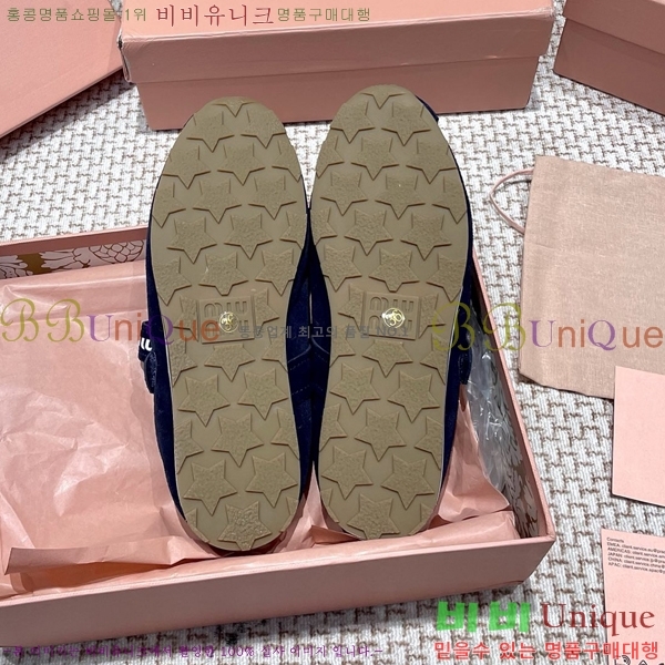 ���� �̿�̿� �޸����� �÷� 30MU255248-1