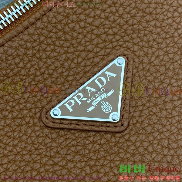 #����� �ﰢ �ΰ� ���� ũ�ν��� 2VH182-103