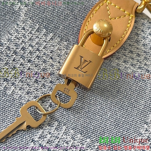 #���̺��� ���ǵ� 40 �ݵѸ��� N40701-1001