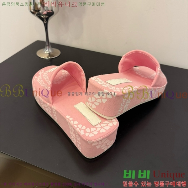 ��* �� ���� 28CH825583-4