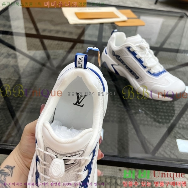 ���� ���̺��� ����Ŀ�� LV3306662-6