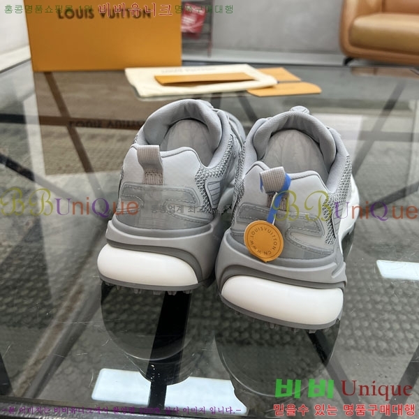 ���� ���̺��� ����Ŀ�� LV3306662-4