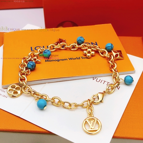 ���� ���̺��� Ŭ���� ���� 8L256185-1