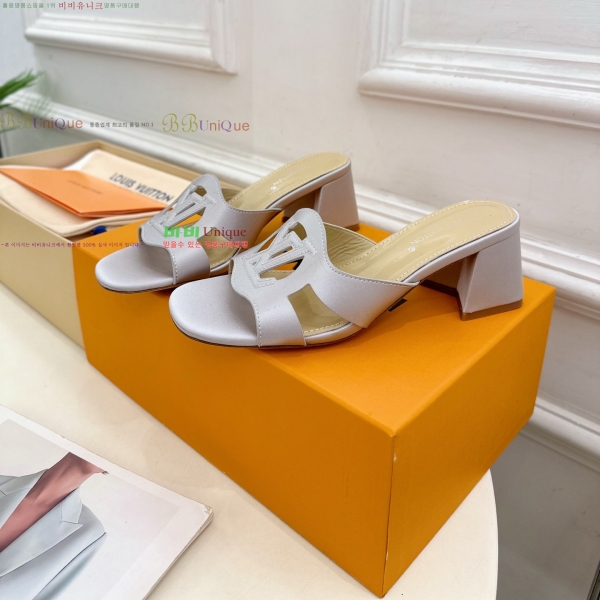 ���̺��� ��ƾ ������ ���� 32LV256234-5 �� 5.5cm