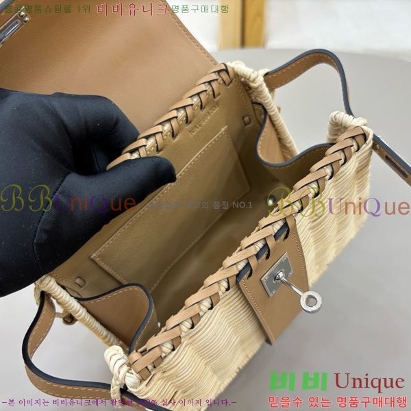 #�����޽� ��ũ�� �̸� 20 H305771-105 (����ǰ)