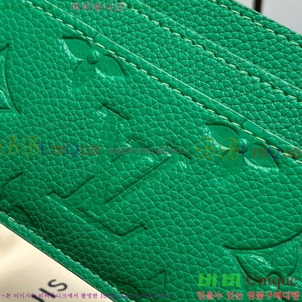 #���̺��� ���� ī�� Ȧ�� M25988-101