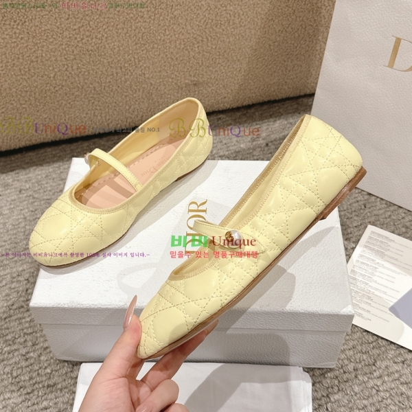 ��� �޸����� �÷����� 28DL2592612-2