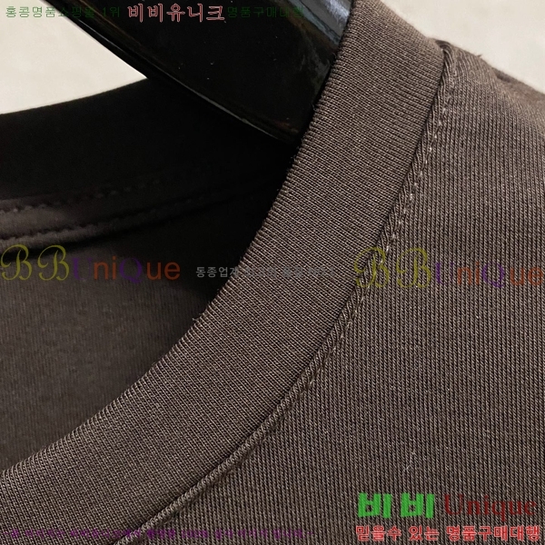 ���� ��**�� ���� Ƽ���� MO90242-3
