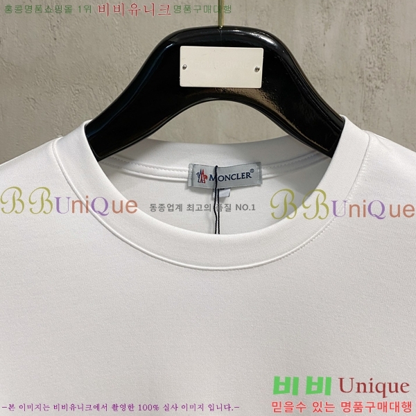 ���� ��**�� ���� Ƽ���� MO90242-5