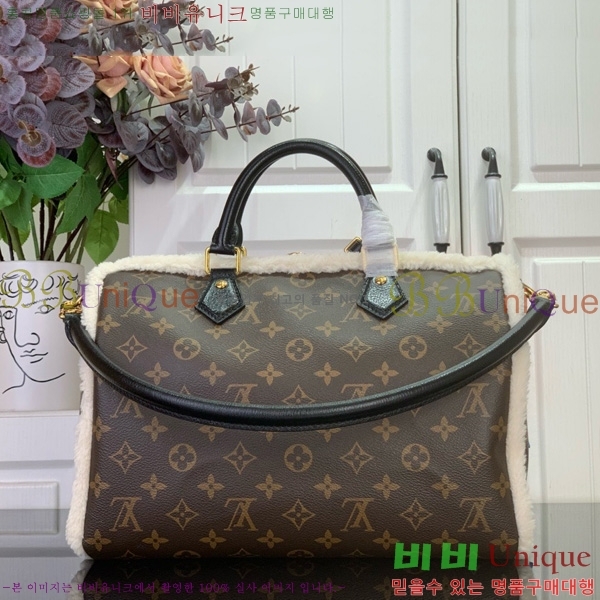 #���̺��� ���ǵ� ����Ʈ 30 �׵� �� M26326-101