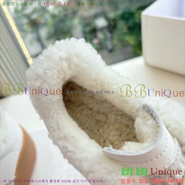 ���� ����**������ �� ����Ŀ�� M600111