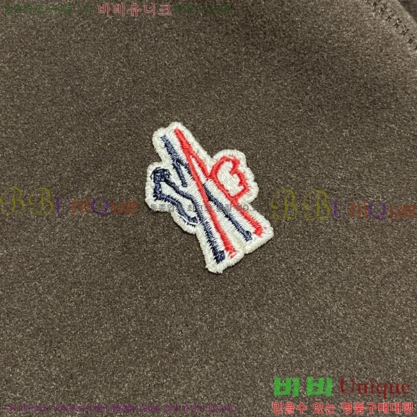 ���� ��**�� ���� Ƽ���� MO2716939-3