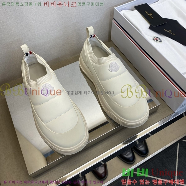 ���� ��**�� ĳ�־� �ȭ MO868291-4