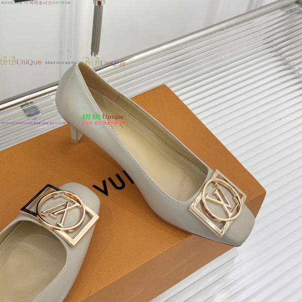 ���� ���̺��� ������ 32L25101827-2