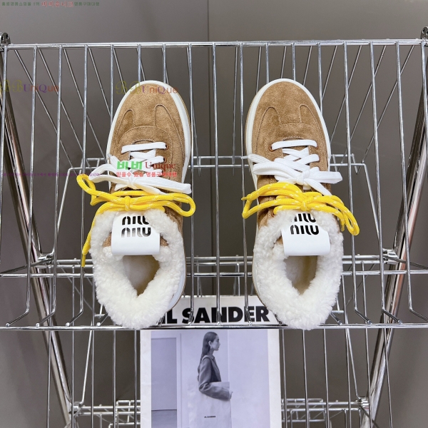 ���� �̿�̿� �þ �� ����Ŀ�� 36MU25101611-8