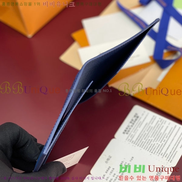 #���̺��� �н���Ʈ Ŀ�� M27023-101