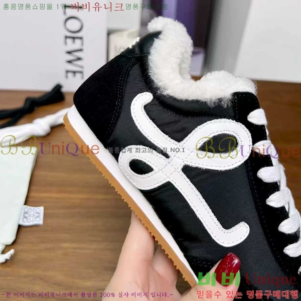 �������� �ο��� ����Ŀ�� LE559824-2