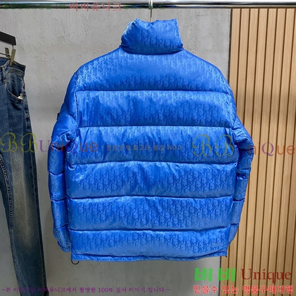 ���� ��� �ٿ� �е� CD6241685-4