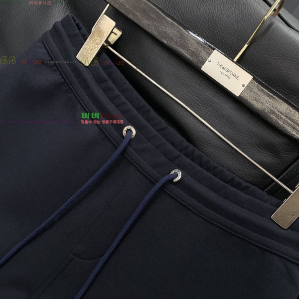 ���� ����*�� Ʈ���̴� ��� ���� 24HE2512278-4 ���̺�