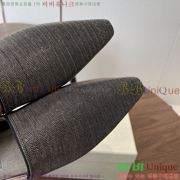 �θ��ڷ� ��ġ�ڸ� ���� BC72266-1