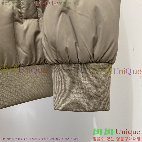 ���� ���ڷ� ��ġ�ڸ� �ٿ� �е� BC153677-3