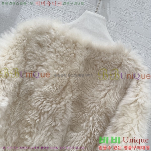 ���� ���ڷ� ��ġ�ڸ� Ŭ���� �� ���� BC334052-7