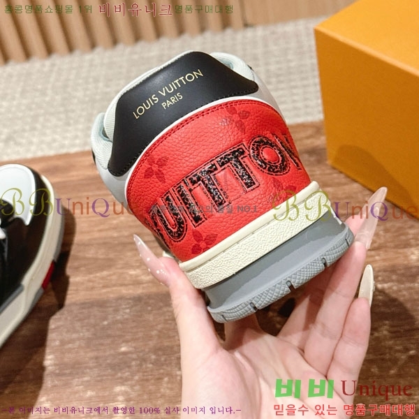 �������� LV Ʈ���̳� ����Ŀ�� LV511802-10