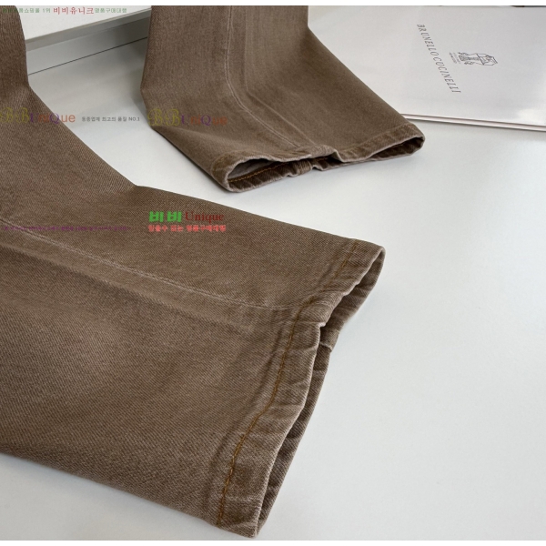 ���� ���ڷ� ��ġ�ڸ� û���� BC247836