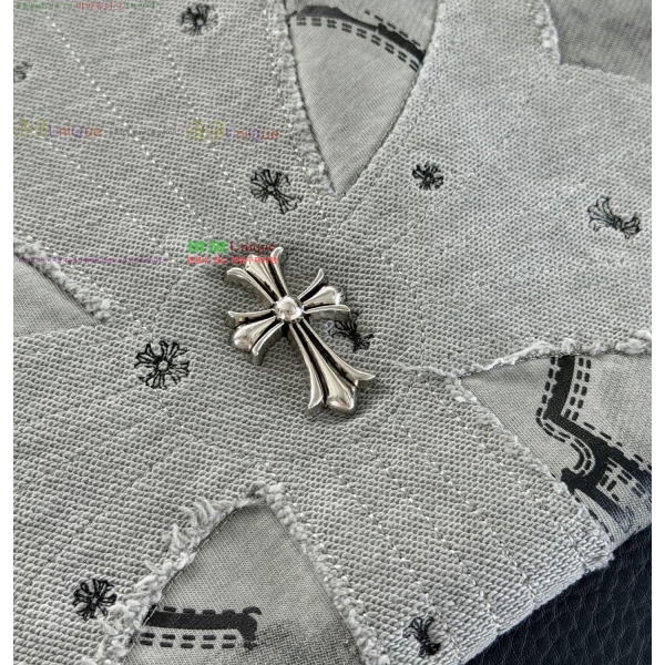 ���� ũ������ ���� Ƽ���� CH817360-4